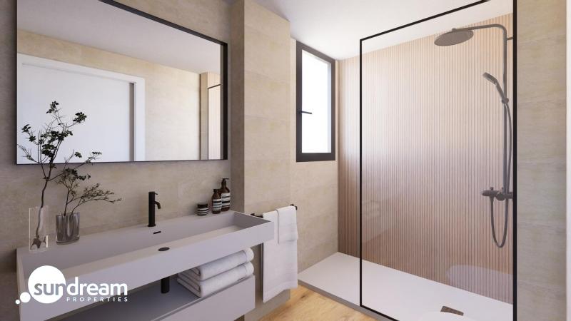 Apartamento de planta baja con 2 dormitorios y amplia terraza a 100 metros del mar en Jávea(Alicante)