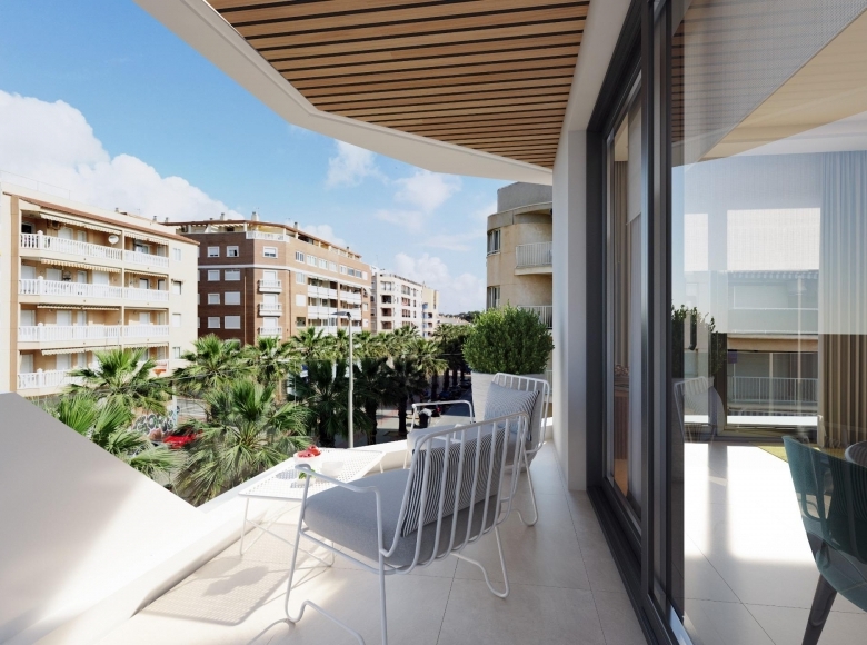 Ático en venta obra nueva con piscina en Guardamar