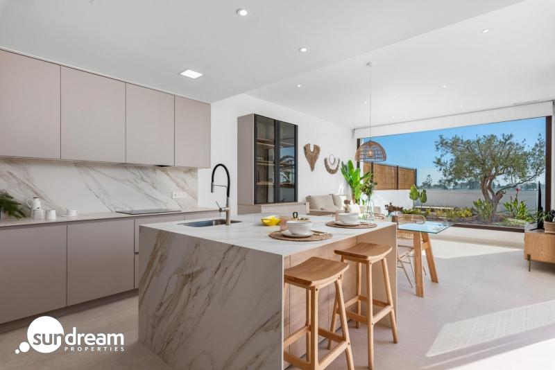 Villa obra nueva en venta en golf La Serena Los Alcázares