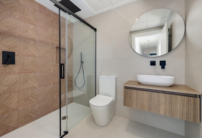 Villas de obra nueva en venta con piscina Torrevieja
