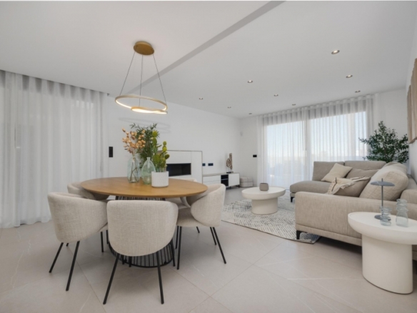 Villas de obra nueva en venta con piscina Torrevieja