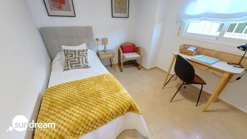 g_39420-7-18 Piso en venta con 2 habitaciones y piscina en Cabo Roig