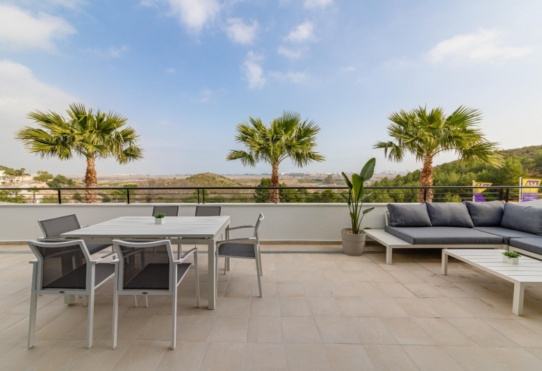 MAGNIFICO ATICO CON SOLARIUM PRIVADO Y VISTAS AL MAR  EN XERESA DEL MONTE(GANDIA).