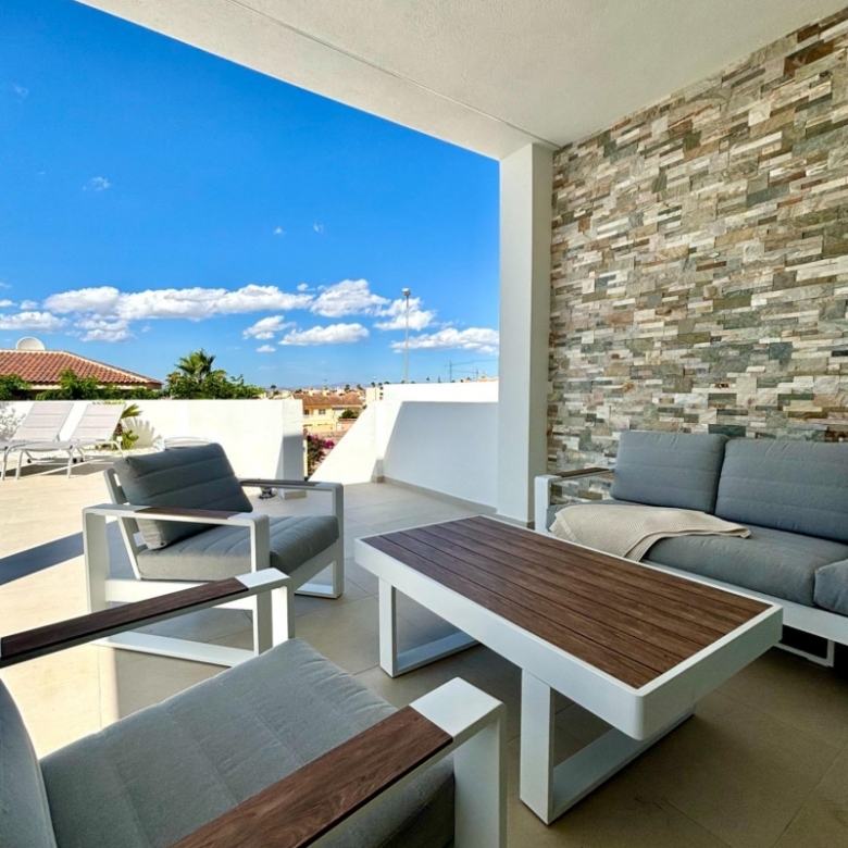 VILLA DE UNA PLANTA, TOTALMENTE PERSONALIZABLE EN CIUDAD QUESADA