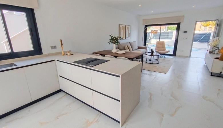 CHALET DE NUEVA CONSTRUCCIÓN EN PINAR DE CAMPOVERDE
