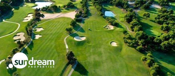 VILLAS DE OBRA NUEVA EN PILAR DE LA HORADADA EN EL CAMPO DE GOLF.