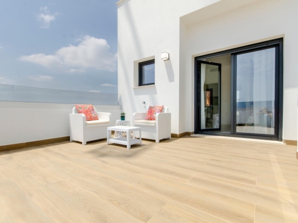 VILLAS DE NUEVA CONSTRUCCIÓN EN CAMPO DE GOLF(ORIHUELA)