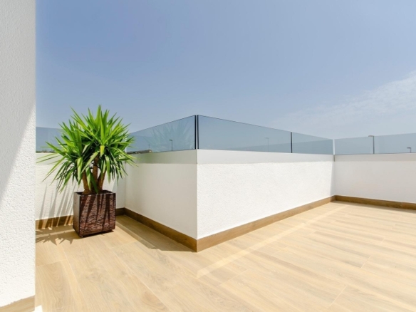 VILLAS DE NUEVA CONSTRUCCIÓN EN CAMPO DE GOLF(ORIHUELA)