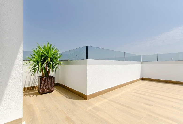 VILLAS DE NUEVA CONSTRUCCIÓN EN CAMPO DE GOLF(ORIHUELA)
