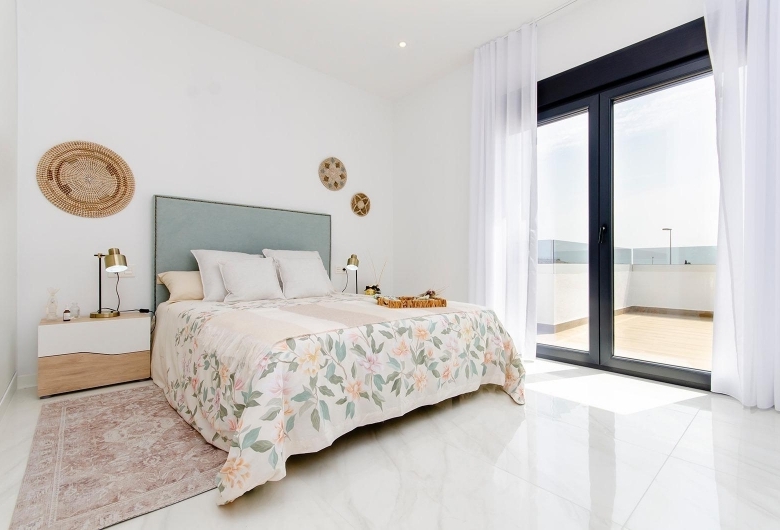 VILLAS DE NUEVA CONSTRUCCIÓN EN CAMPO DE GOLF(ORIHUELA)