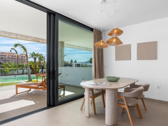 Ático de 2 dormitorios con solarium privado en Mar de Cristal(Cartagena)