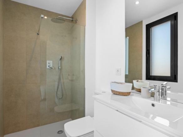 Ático de 2 dormitorios con solarium privado en Mar de Cristal(Cartagena)