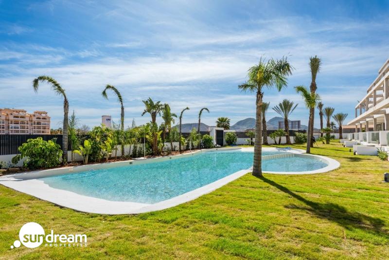 Ático de 2 dormitorios con solarium privado en Mar de Cristal(Cartagena)