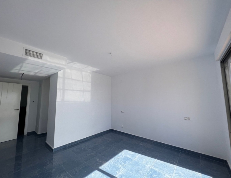 PRECIOSOS ATICOS DUPLEX CON VISTAS AL MAR EN CALPE