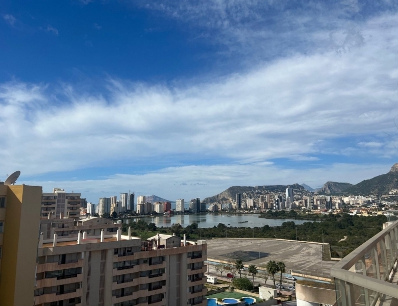 PRECIOSOS ATICOS DUPLEX CON VISTAS AL MAR EN CALPE
