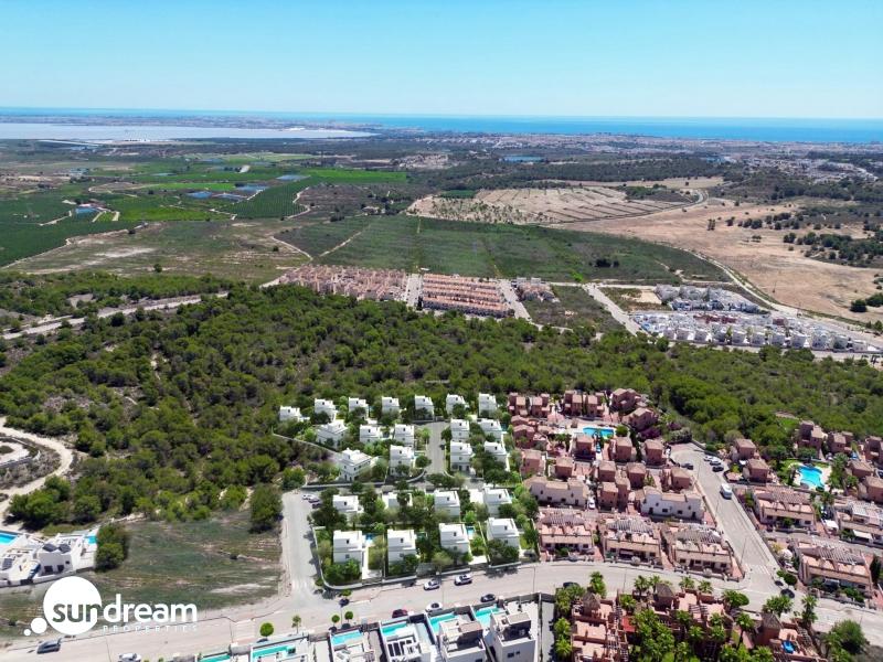 g_39702-3-12 VILLA INDEPENDIENTE CON SÓTANO DE NUEVA CONSTRUCCIÓN EN SAN MIGUEL DE SALINAS