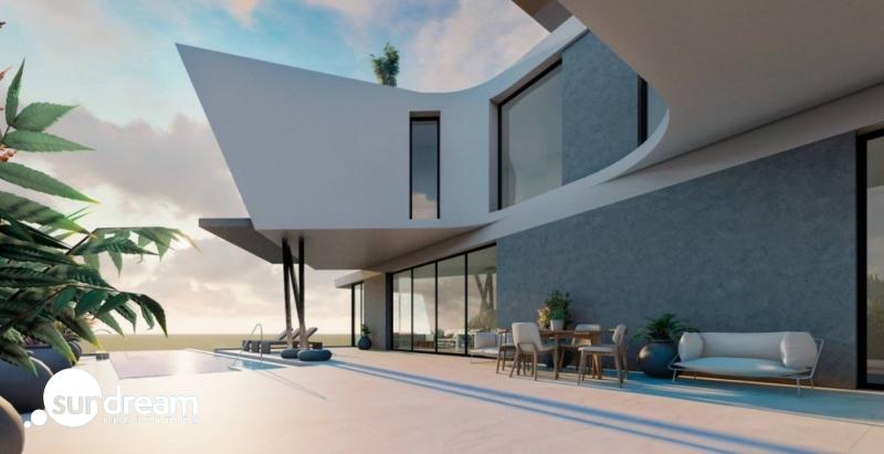 VILLA DE LUJO DE OBRA NUEVA EN CAMPOAMOR.