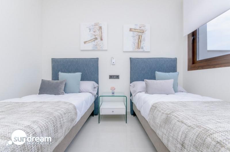 g_39774-3-15 BUNGALOW DE 2 DORM. DE NUEVA CONSTRUCCIÓN EN COMPLEJO RESIDENCIAL EN TORREVIEJA.
