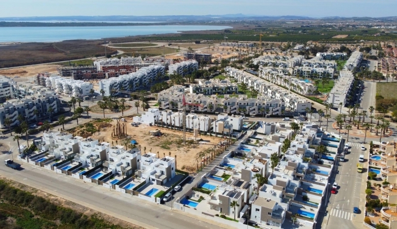 APARTAMENTO MODERNO DE NUEVA CONSTRUCCIÓN EN EL RASO, GUARDAMAR DEL SEGURA