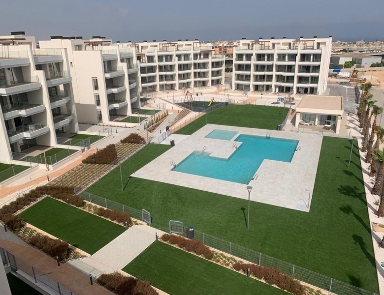 ÁTICO DE NUEVA CONSTRUCCIÓN DE 2 DORMITORIOS EN VILLAMARTIN