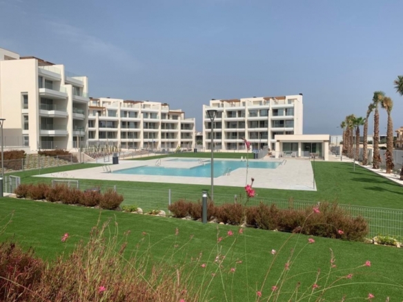 ÁTICO DE NUEVA CONSTRUCCIÓN DE 2 DORMITORIOS EN VILLAMARTIN