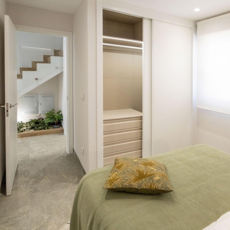 VILLA DE 3 DORMITORIOS DE NUEVA CONSTRUCCIÓN EN PILAR DE LA HORADADA EN EL CAMPO DE GOLF.