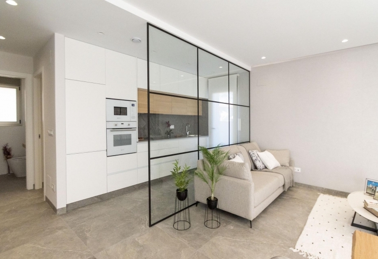 VILLA DE 3 DORMITORIOS DE NUEVA CONSTRUCCIÓN EN PILAR DE LA HORADADA EN EL CAMPO DE GOLF.