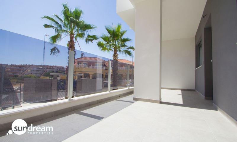 APARTAMENTO DE NUEVA CONSTRUCCIÓN CON 2 DORM EN ORIHUELA COSTA