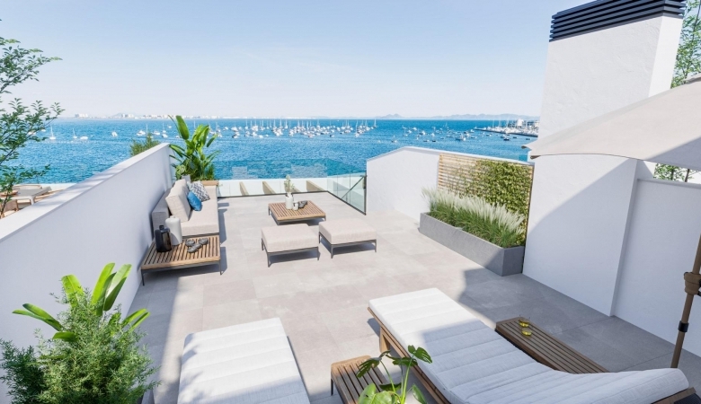 APARTAMENTO DE PLANTA BAJA EN PRIMERA LÍNEA DE PLAYA EN SAN PEDRO DEL PINATAR
