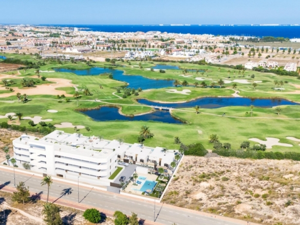 APARTAMENTO DE NUEVA CONSTRUCCIÓN EN RESORT DE GOLF EN LOS ALCAZARES