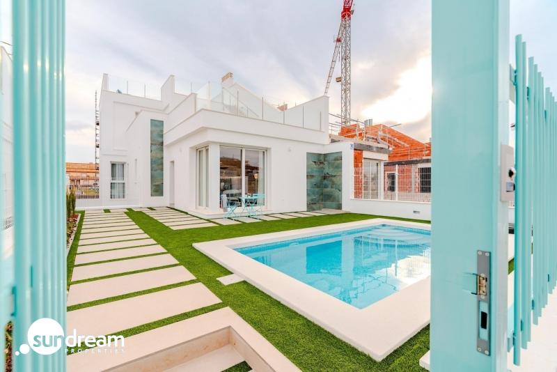 g_39989-11-1 Chalet pareado en venta con piscina privada en Los Alcázares
