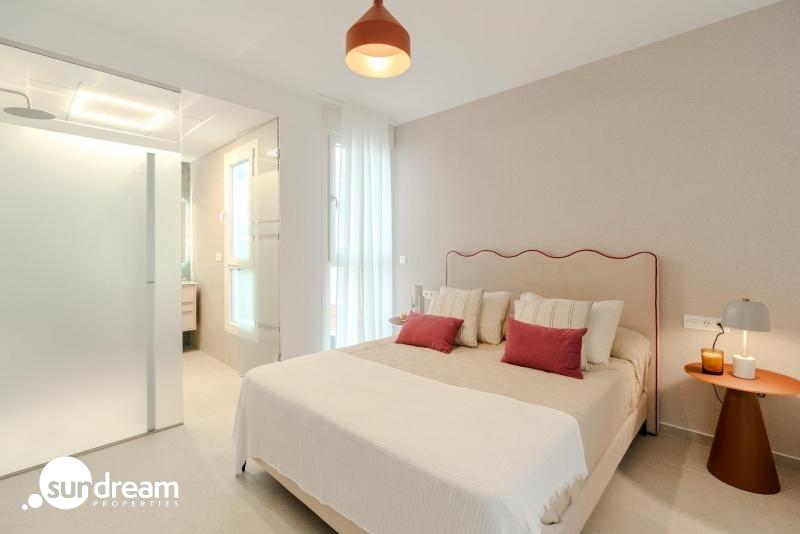 g_39989-11-10 Chalet pareado en venta con piscina privada en Los Alcázares