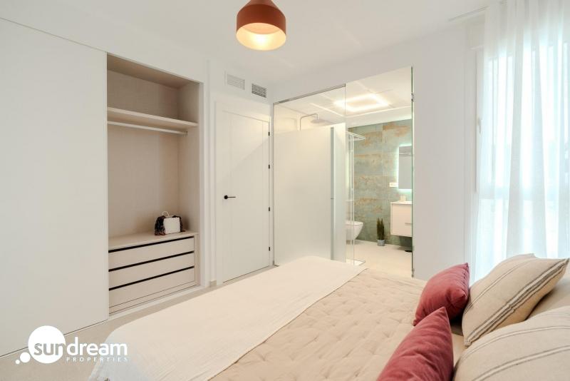 g_39989-11-11 Chalet pareado en venta con piscina privada en Los Alcázares