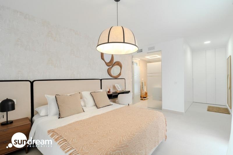 g_39989-11-15 Chalet pareado en venta con piscina privada en Los Alcázares