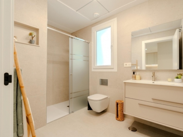 Chalet pareado en venta con piscina privada  en Los Alcázares
