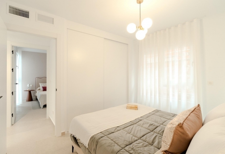 Chalet pareado en venta con piscina privada  en Los Alcázares