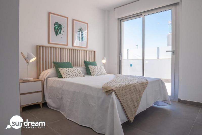 g_39994-3-9 VILLA A LA VENTA CON PISCINA PRIVADA Y GARAJE EN LOS ALCAZARES