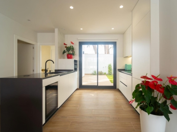 Chalet a la venta con piscina privada en San Pedro del Pinatar