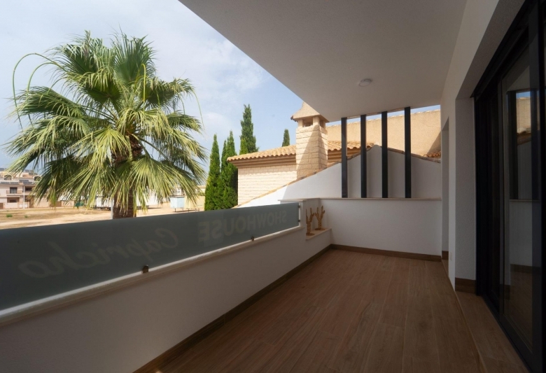 Chalet a la venta con piscina privada en San Pedro del Pinatar