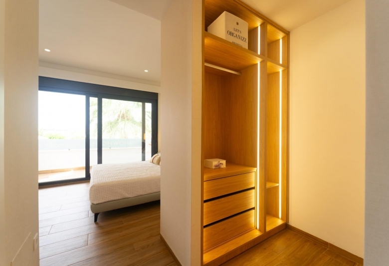 Chalet a la venta con piscina privada en San Pedro del Pinatar