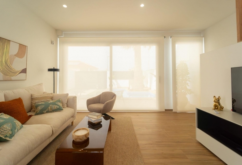 Chalet a la venta con piscina privada en San Pedro del Pinatar