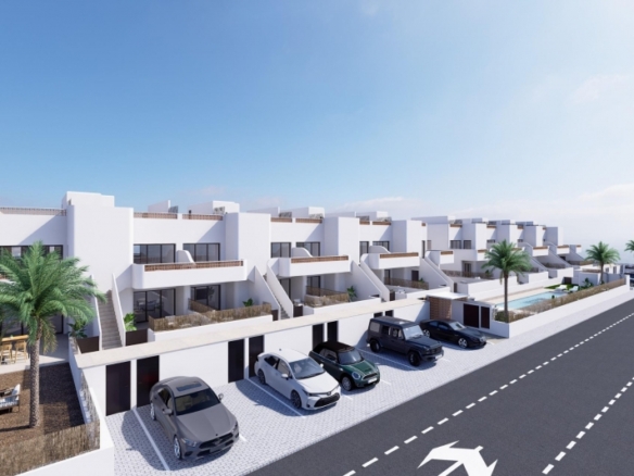 Bungalow de planta alta con solarium privado a la venta en Dolores