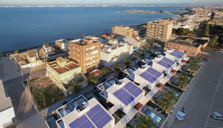 Pareado a la venta de 3 dormitorios en los Nietos, La Manga del Mar Menor.