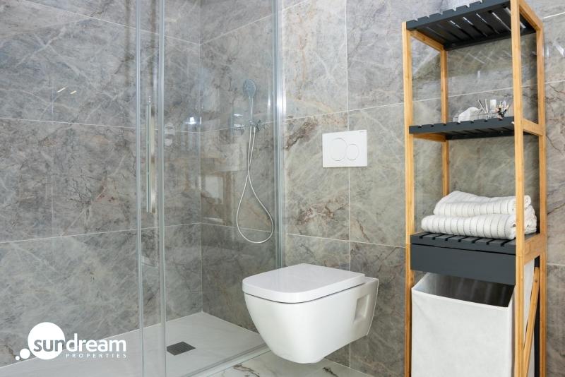 Chalet independiente en una sola planta con 3 dormitorios a la venta en Ciudad Quesada(Alicante)