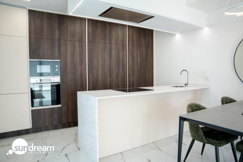 Chalet independiente en una sola planta con 3 dormitorios a la venta en Ciudad Quesada(Alicante)