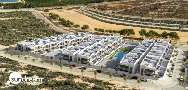 g_40108-6-10 Bungalow de planta alta de 2 dormitorios con solarium privado a la venta en San Miguel de Salinas