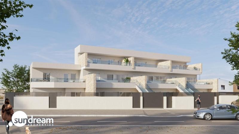 Bungalow de planta alta de 2 dormitorios  en Pilar de la Horadada con piscina privada