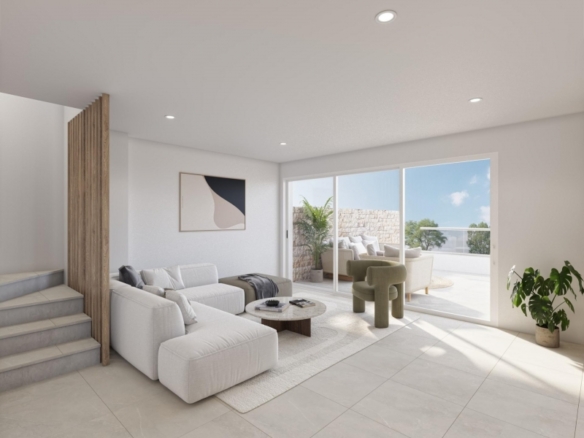 Adosado de 3 dormitorios con piscina privada a la venta en Pilar de la Horadada(Alicante)
