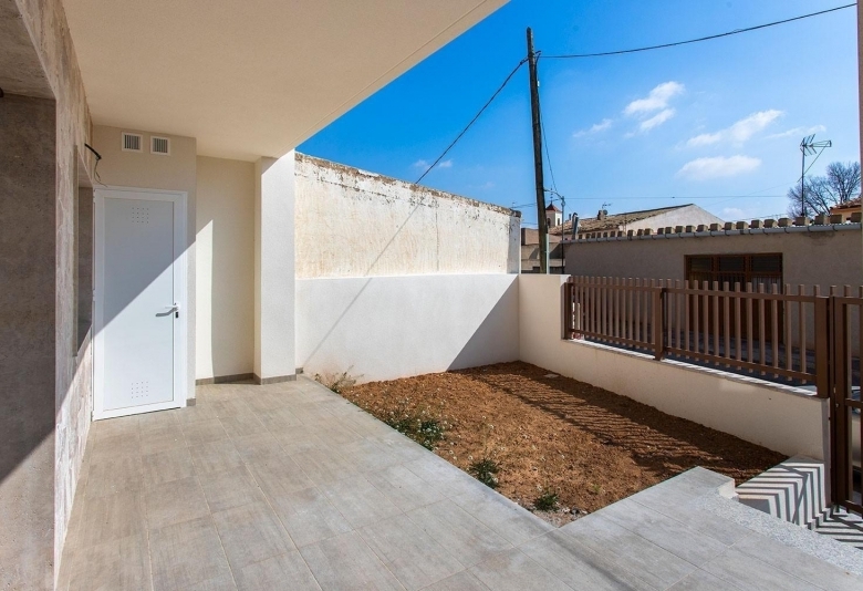 BUNGALOWS DE PLANTA BAJA Y ALTA DE NUEVA CONSTRUCCIÓN EN HONDON DE LAS NIEVES