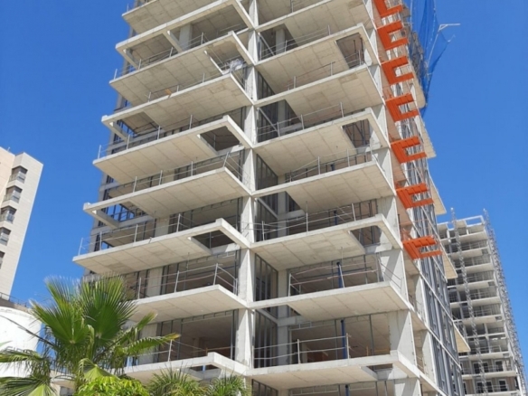 ÁTICO NUEVO DE 2 DORMITORIOS A 300M DE LA PLAYA(CALPE)